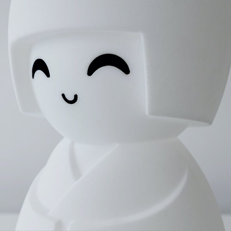 Lampe Kokeshi Mr Maria, détail du produit