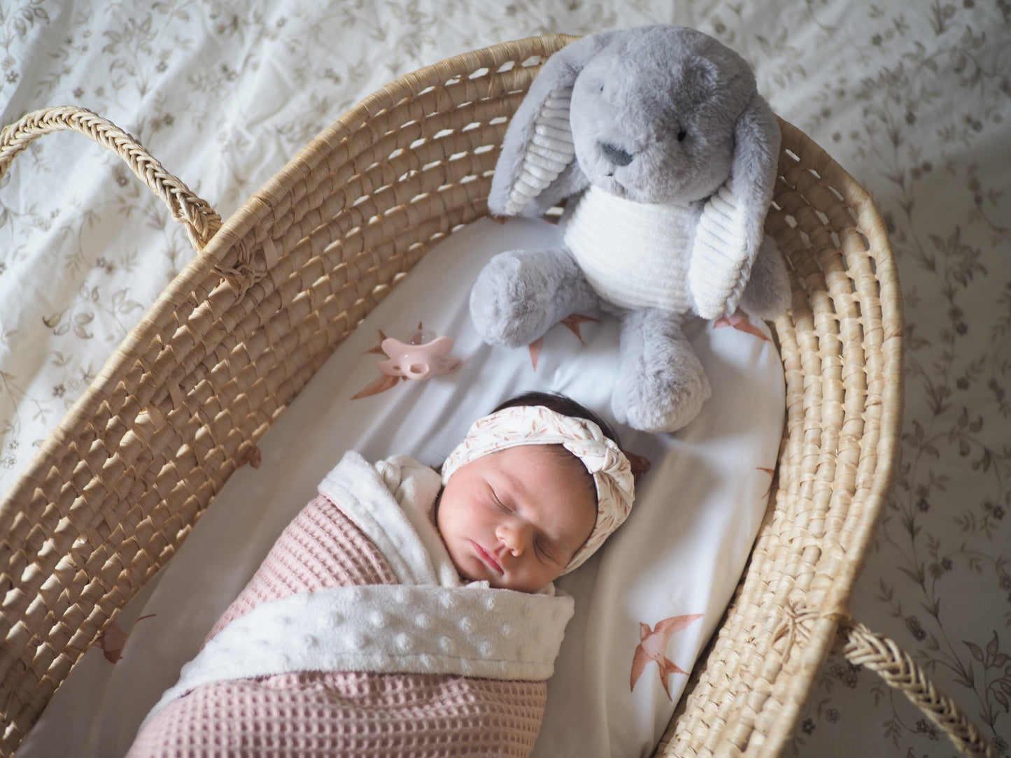 Milo White Plush White Noise