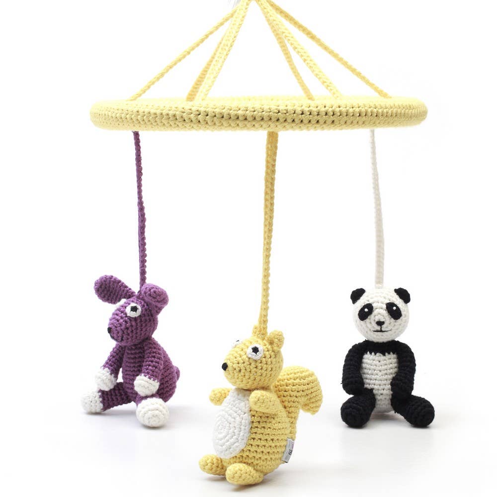 Mobile avec panda, écureuil et lapin