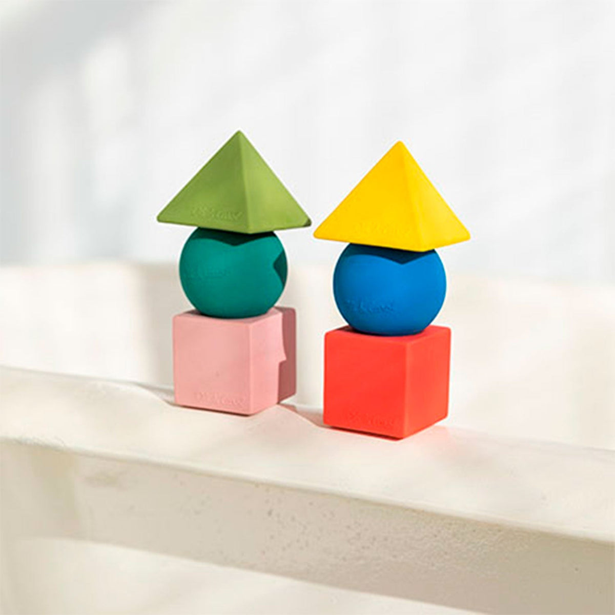3 formes géométriques couleurs douces – Blocs à empiler bébé – Oli&Carol x Bauhaus Movement – vue produit 5