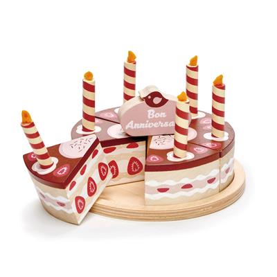 Tender Leaf Jeux de Rôle: GÂTEAU D'ANNIVERSAIRE AU CHOCOLAT 15x15x9cm, 6 pièces avec 6 bougies sur une assiette en bois naturel, en bois, en boîte 18,5x6,5x18cm, 3+