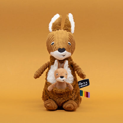 Peluche kangourou Allezou maman et son bébé cassonade – Les Ptipotos – vue 6