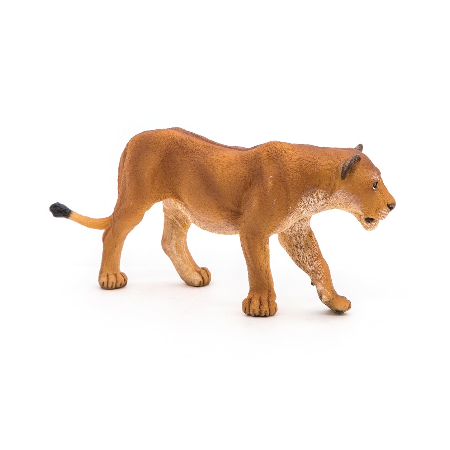 Figurine Lionne