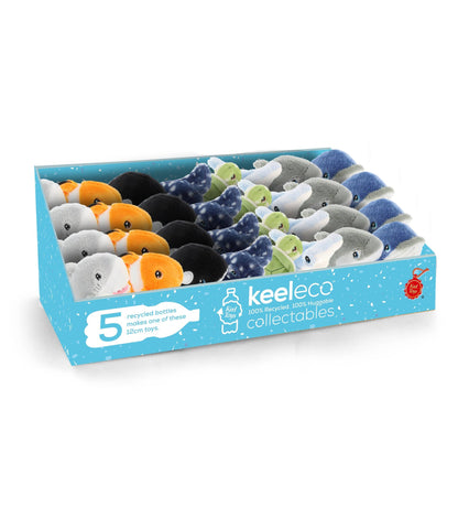 Présentoir Keeleco Collectables avec plusieurs mini peluches d'animaux marins 12 cm