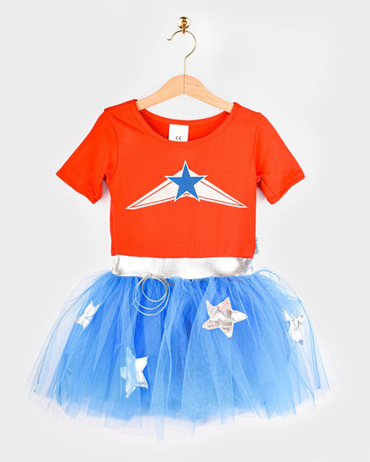 Super Wondergirl avec cape 110-116 cl 4-6 ans