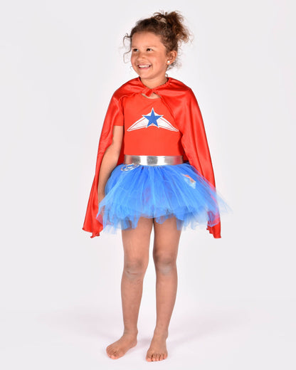 Super Wondergirl avec cape 110-116 cl 4-6 ans