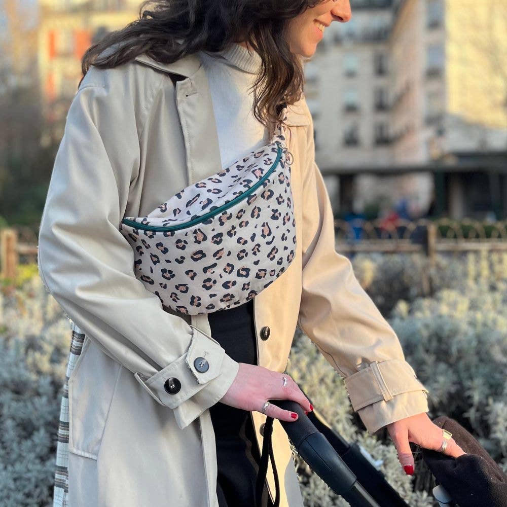Sac banane à langer - All over Léopard
