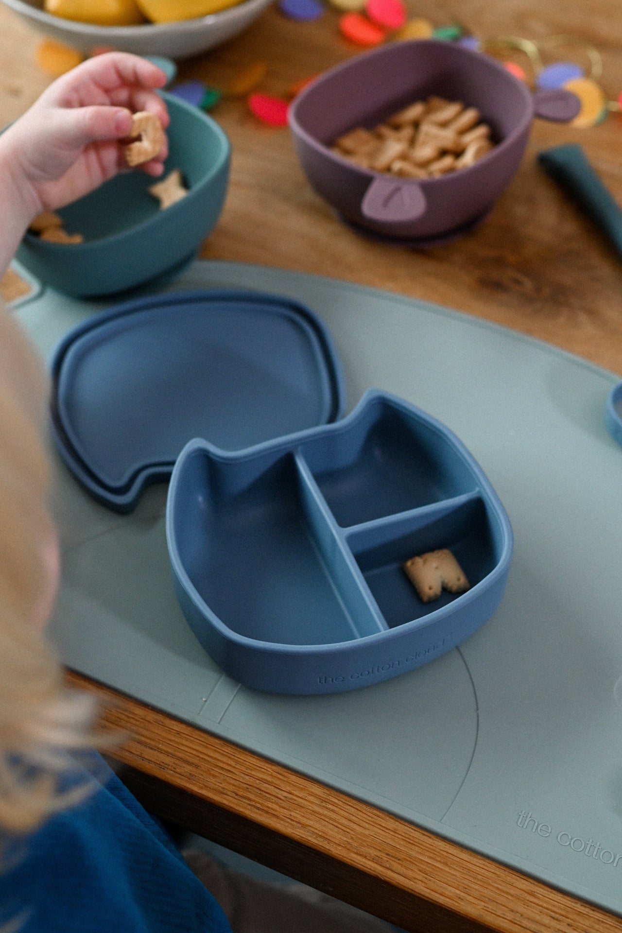 Bol d'apprentissage en silicone Lili Mustard